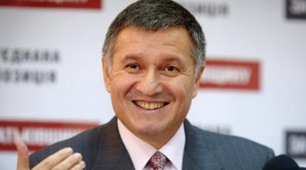 Аваков: украинская полиция будет патрулировать Крым и Донбасс Аваков: украинская полиция будет патрулировать Крым и Донбасс