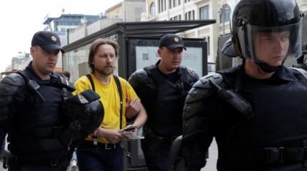 Москва 12 июня: скоро оппозицию надо будет не сажать, а защищать Москва 12 июня: скоро оппозицию надо будет не сажать, а защищать