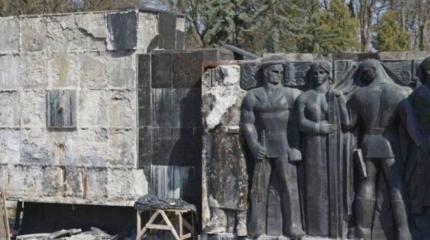 Во Львове Монумент славы отправляют в музей «тоталитаризма» Во Львове Монумент славы отправляют в музей «тоталитаризма»