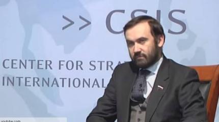 Пономарев все еще продолжает получать зарплату российского депутата Пономарев все еще продолжает получать зарплату российского депутата