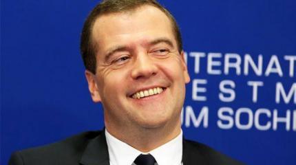 Почему Медведев популярней Путина Почему Медведев популярней Путина