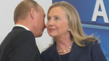 Политтехнологи Клинтон: Путин контролирует ФБР Политтехнологи Клинтон: Путин контролирует ФБР