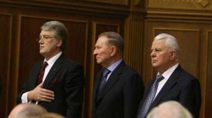 Выход престарелых миротворцев. Бывшие президенты Украины похоронят Минск-2 Выход престарелых миротворцев. Бывшие президенты Украины похоронят Минск-2