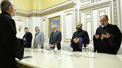 Армения: «компромат в рясах» и «Четвёртая Республика» по лекалам Баку