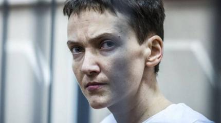 Поить или менять: Савченко начала сухую голодовку