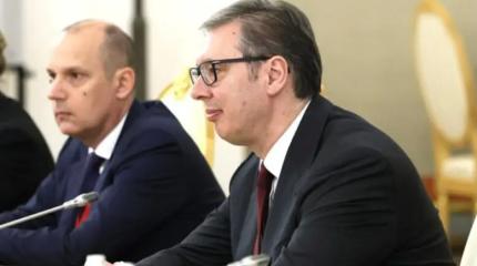 «Между молотом и наковальней»: Вучич назвал вероятной войну Европы и России