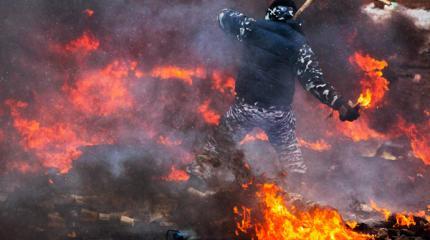 Подорвать Россию изнутри: Запад подначивает Украину Подорвать Россию изнутри: Запад подначивает Украину