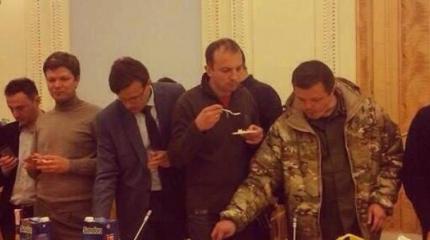 Укров покормили после встречи с Байденом