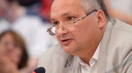 Суздальцев: Киев нарушает права украинцев отчуждением приграничных земель Суздальцев: Киев нарушает права украинцев отчуждением приграничных земель