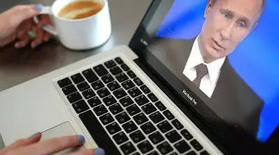 Прямой линией Владимир Путин давит на номенклатуру