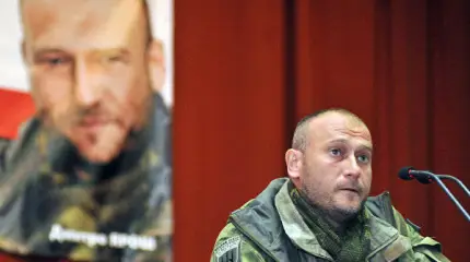 Ярош: действия протестующих на Майдане несут вред стране