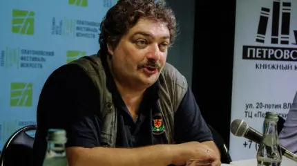 Писатель Быков в эфире «Эха» назвал Россию трупом, полным микробов