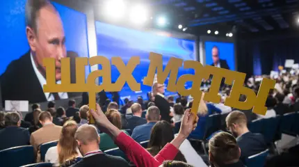 "Нет". Настолько аккуратное, что похоже на "да"
