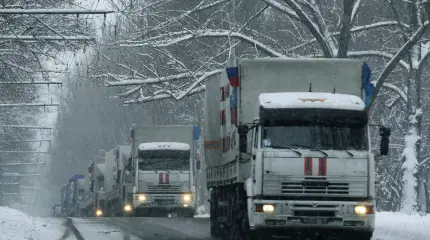 Новогодний гуманитарный конвой пересек российскую границу