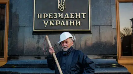 Проклятый Порошенко: украинцы за Путина и безвизовый режим