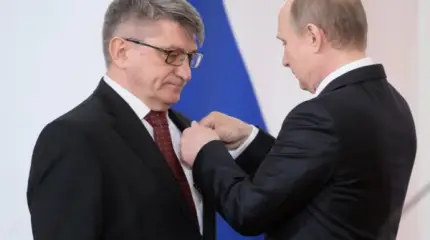 Я встану на колени! Скандальный режиссер Сокуров унизился перед Путиным
