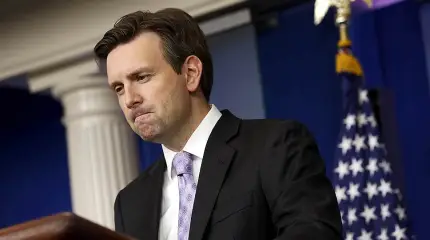 Д.Эрнест: Трамп сам проговорился о причастности России к взлому демократов