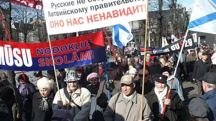 Шельмуя русские организации, власти Латвии сталкивают лбами жителей
