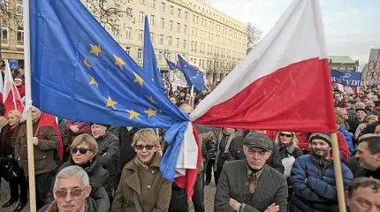 С мечтами об Украине, поляки остались у разбитого корыта