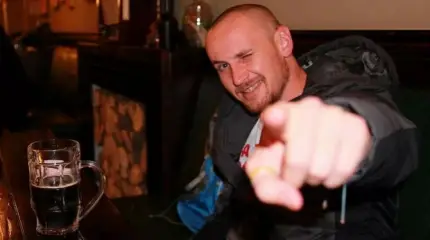 «Киборг» Жуков об украинцах: «Попивая пивасик в кафе, они учат нас воевать»