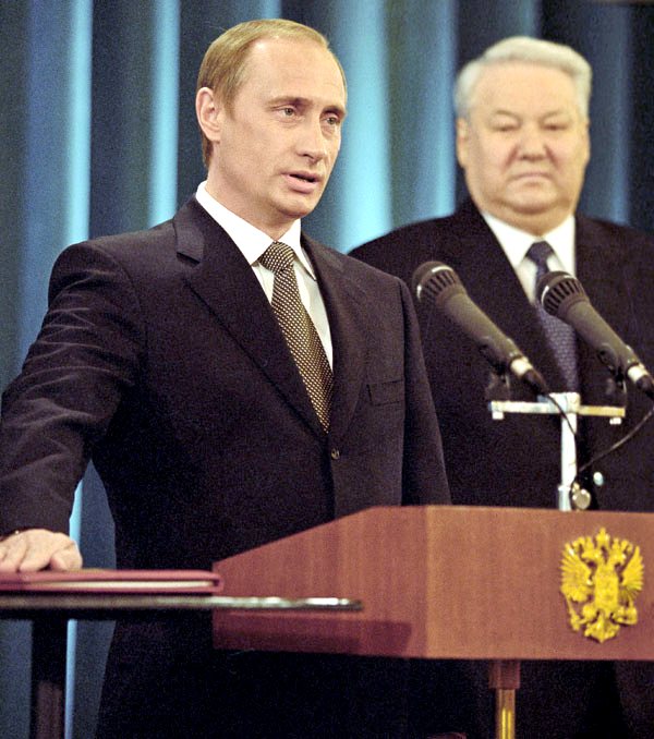 «Путин пришел к власти с помощью компромата»