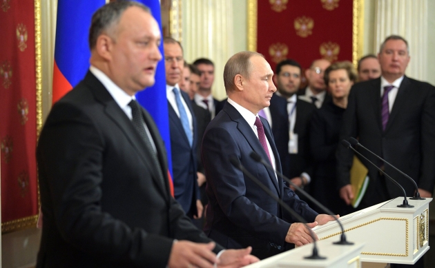 Реальные власти Молдавии дезавуировали обещания Додона Путину