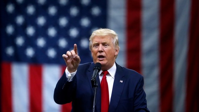 Трамп обвинил Маккейна в попытках развязать третью мировую войну