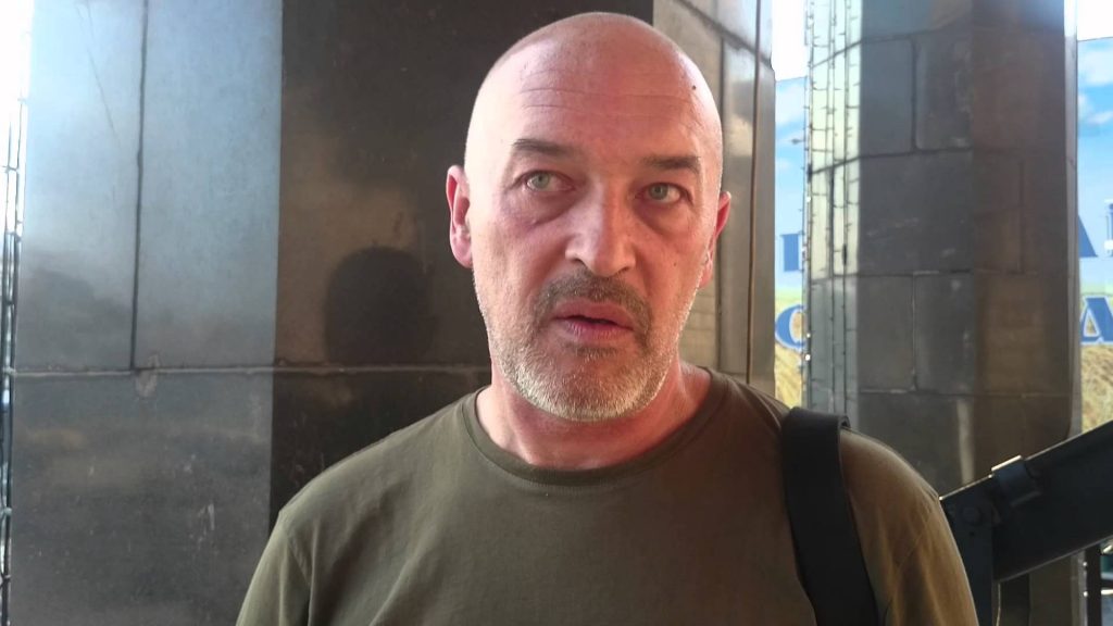 Тука предложил отловить «поганца Порошенко»
