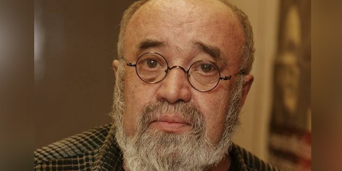 Глава ПЕН-центра Попов пожелал "съездить по физиономии" Алексиевич