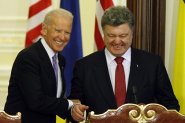 Байден везёт инструкции Порошенко — как не сболтнуть лишнего у Трампа