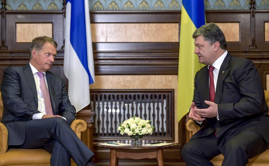 Порошенко ищет замену США: в политике нет вечных друзей и врагов