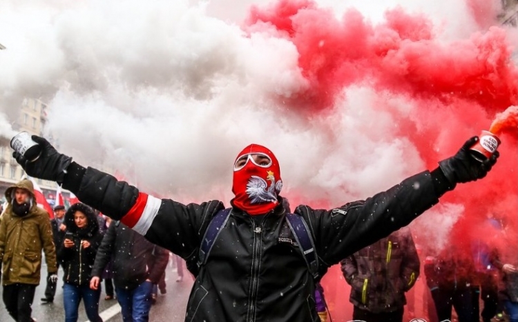 Новый тренд Польши: никогда украинец не будет поляку братом