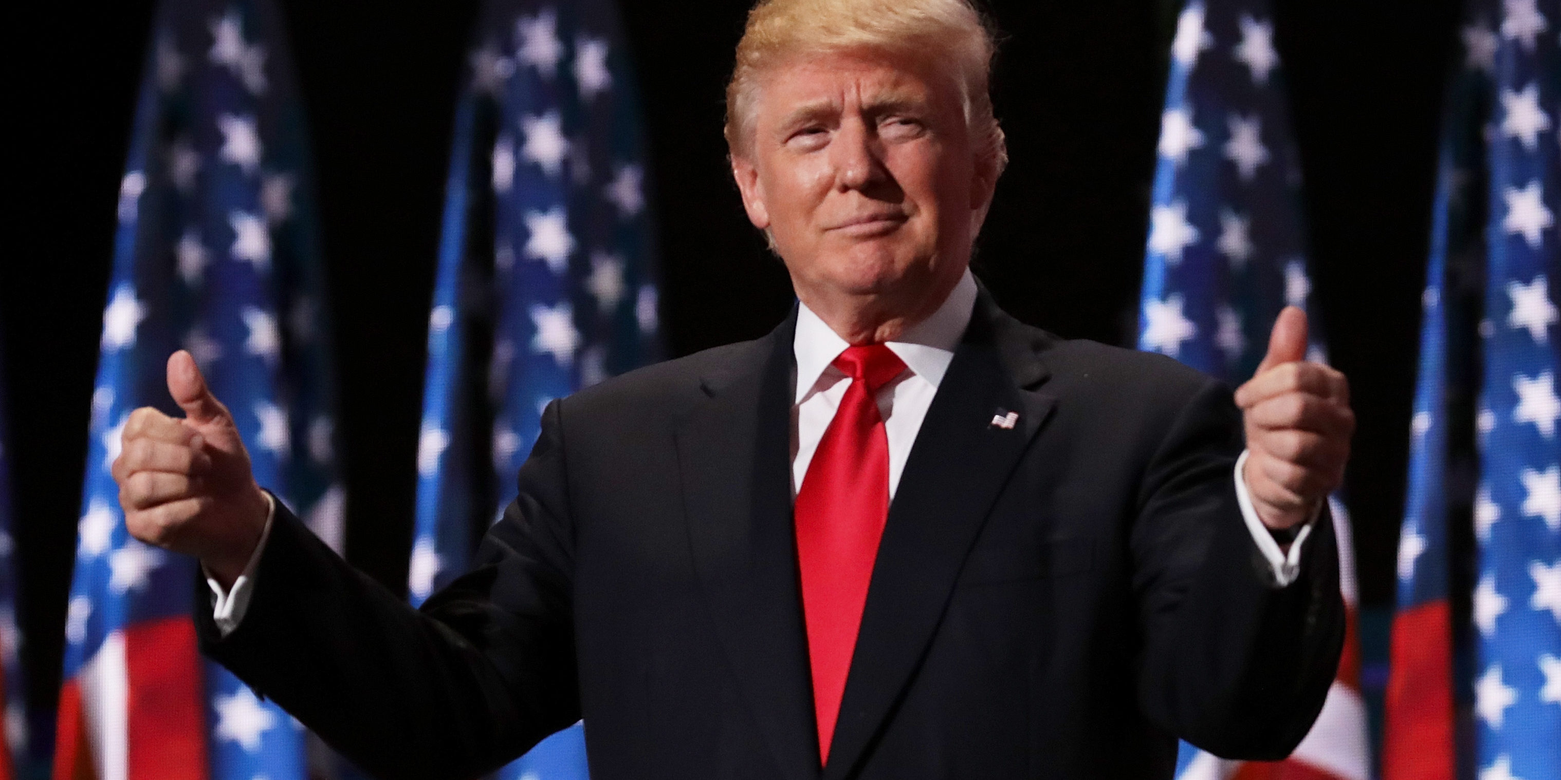 Грязь без фактов: западные СМИ высмеяли «русский компромат» на Трампа