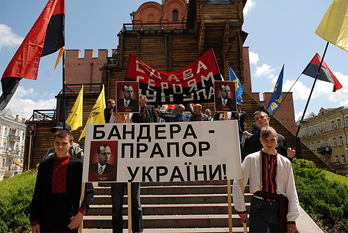 В Польше предупредили: Украине с Бандерой на флаге – не место в Европе