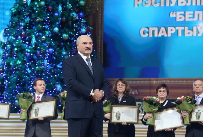 Лукашенко начинает "духовную битву" за незалэжность Белоруссии