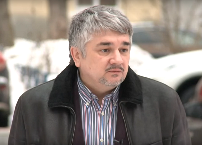 «Нас оккупировали! Вывезли в Сибирь! Дайте денег!» Ищенко высмеял прибалтов