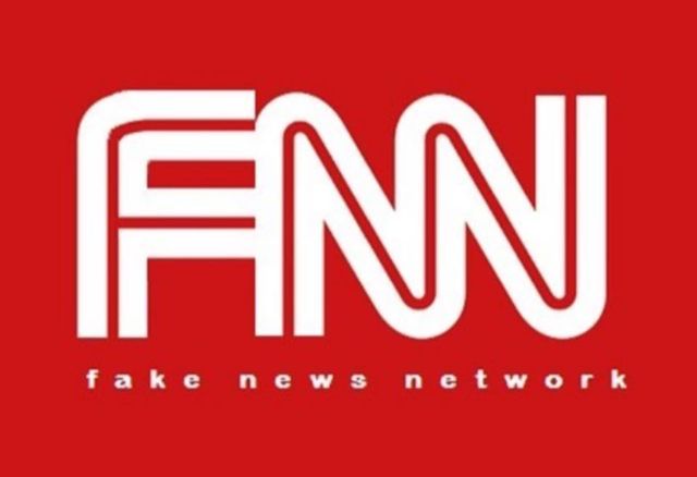 Клеветники попали: Трамп «забанил» «Buzzfeed», СNN и BBC