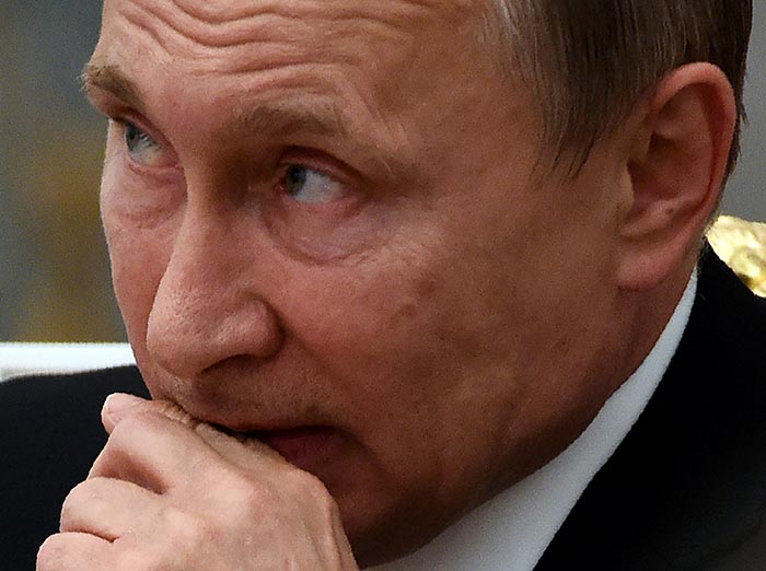 Эстония пытается стравить НАТО и Путина
