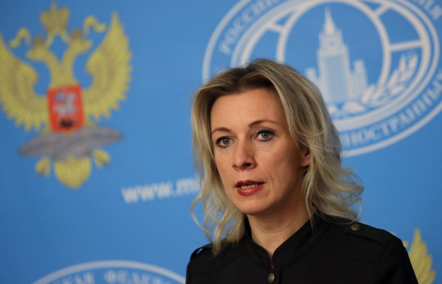 Троллинг по-русски: Захарова показала, чем занимаются американские СМИ