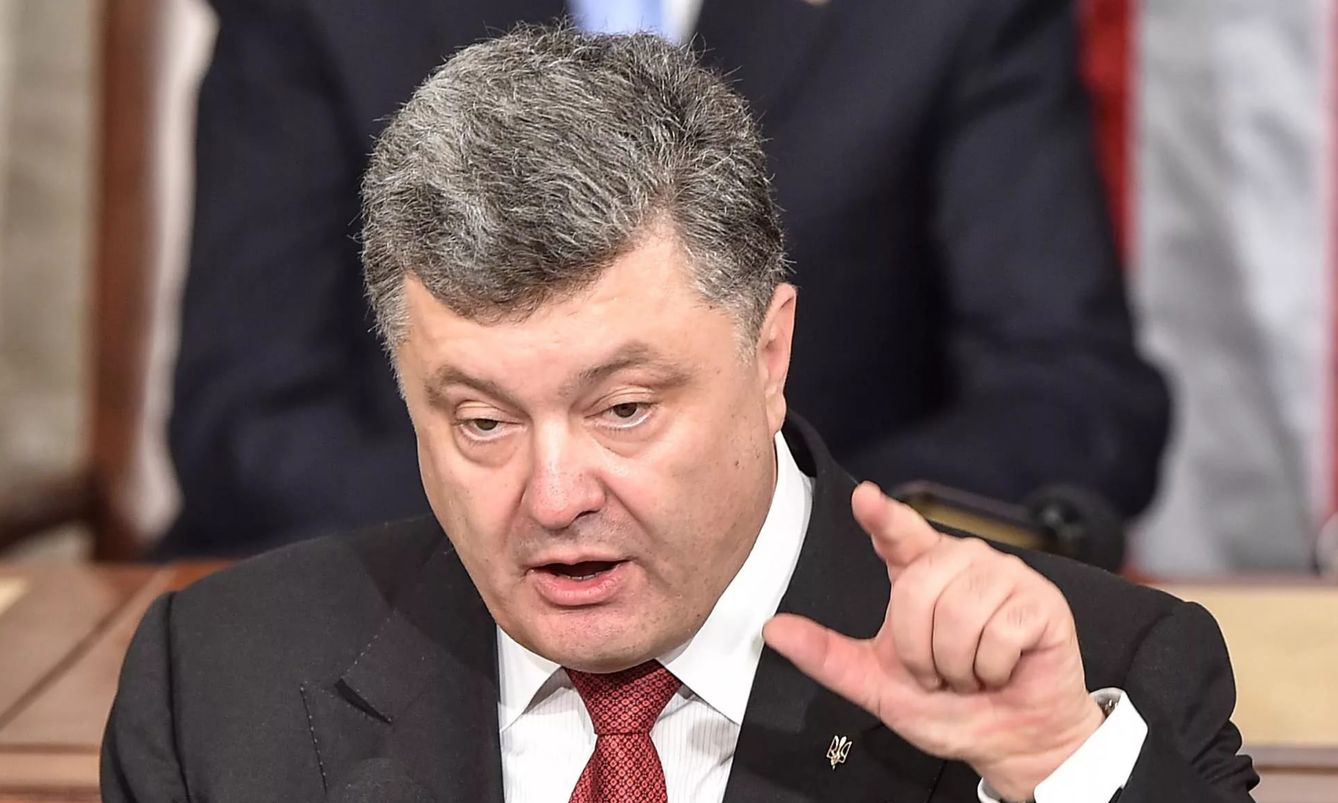 Почему Порошенко изучает все, что о нем пишут в Интернете