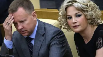 Предателям забвение не грозит!