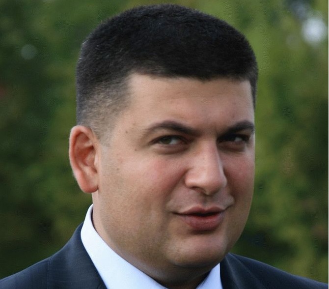 Убрать Гройсмана: проект депутатов таинственно исчез из рассмотрения в Раде
