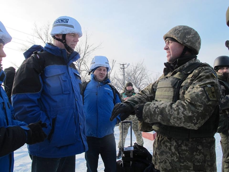 ОБСЕ, критикуя признание паспортов Донбасса, делает только хуже
