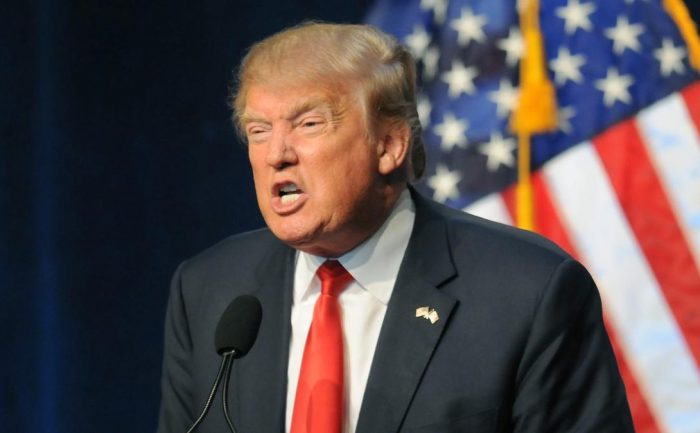 Трамп жестко ответил репортёру CNN: «Долго мы ещё будем это обсуждать?!»