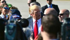 Трампа взяли в заложники
