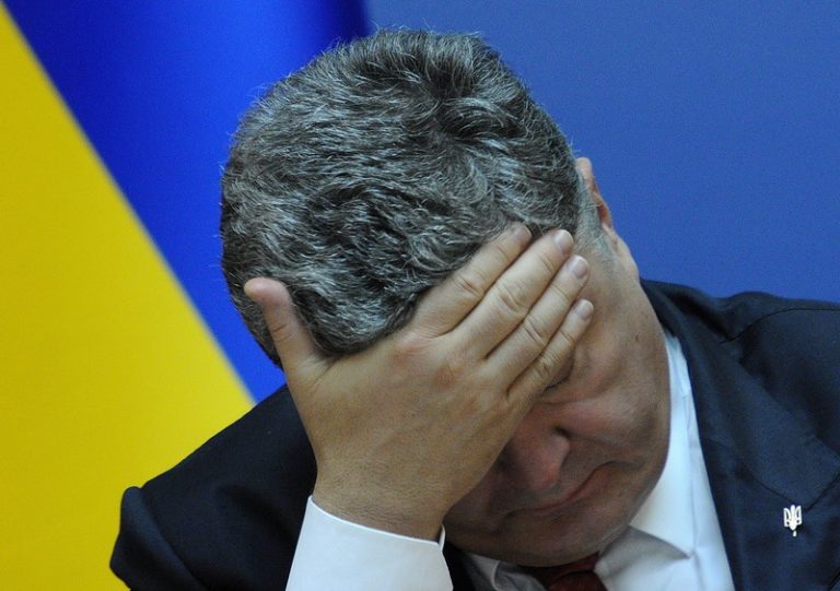 Броуновский Порошенко: выхода нет