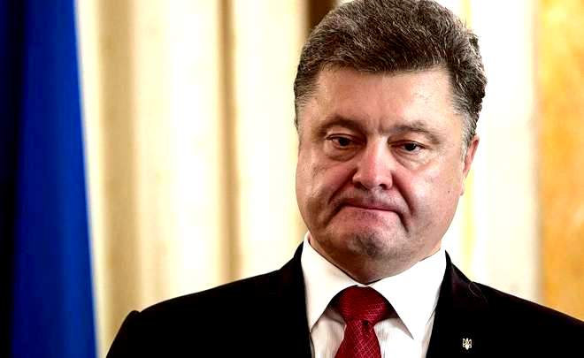 В Сети высмеяли Порошенко за сравнение Украины с самолетом