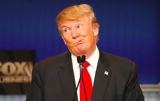 Трамп опубликовал фото лидера демократов в Сенате с Путиным