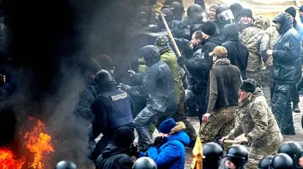 Киев бунтует, требуя войны с Россией
