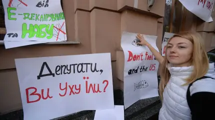 Границу на замок: украинцы взбунтовались против безбожных поборов Киева